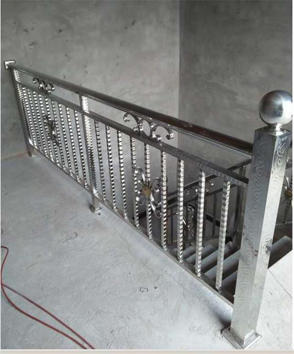 佛山不锈钢装饰管做的楼梯