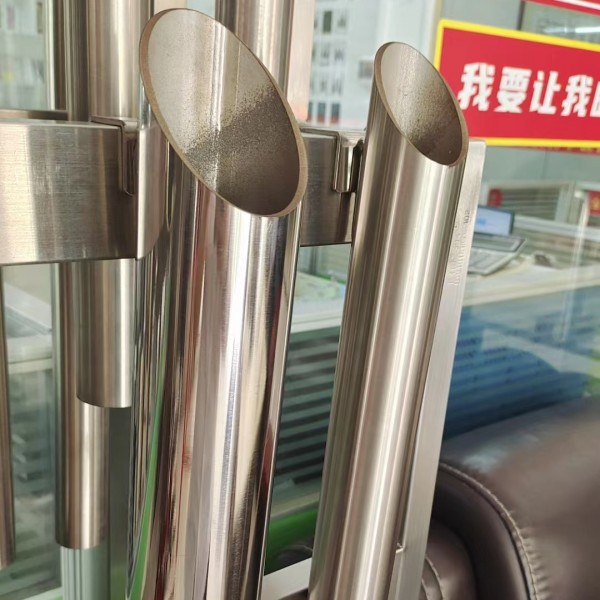 304亮面不锈钢圆管